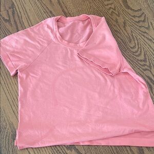 Lululemon Athletica Pink T-Shirt
